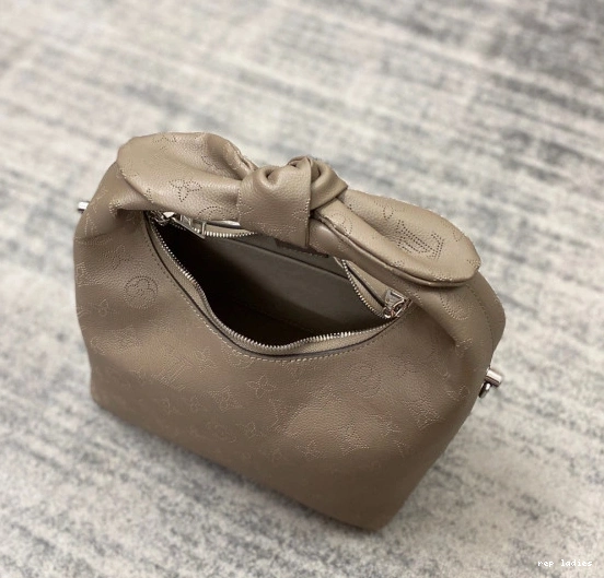 Cheap PM KNOT LOUIS VUITTON WHY 0717